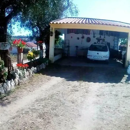 Вилла 3 Bedrooms With Furnished Garden And Wifi At 9 Km Away From The Beach Алкобаса