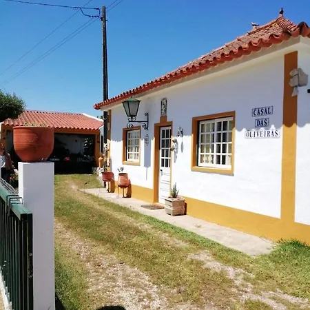 3 Bedrooms With Furnished Garden And Wifi At 9 Km Away From The Beach *